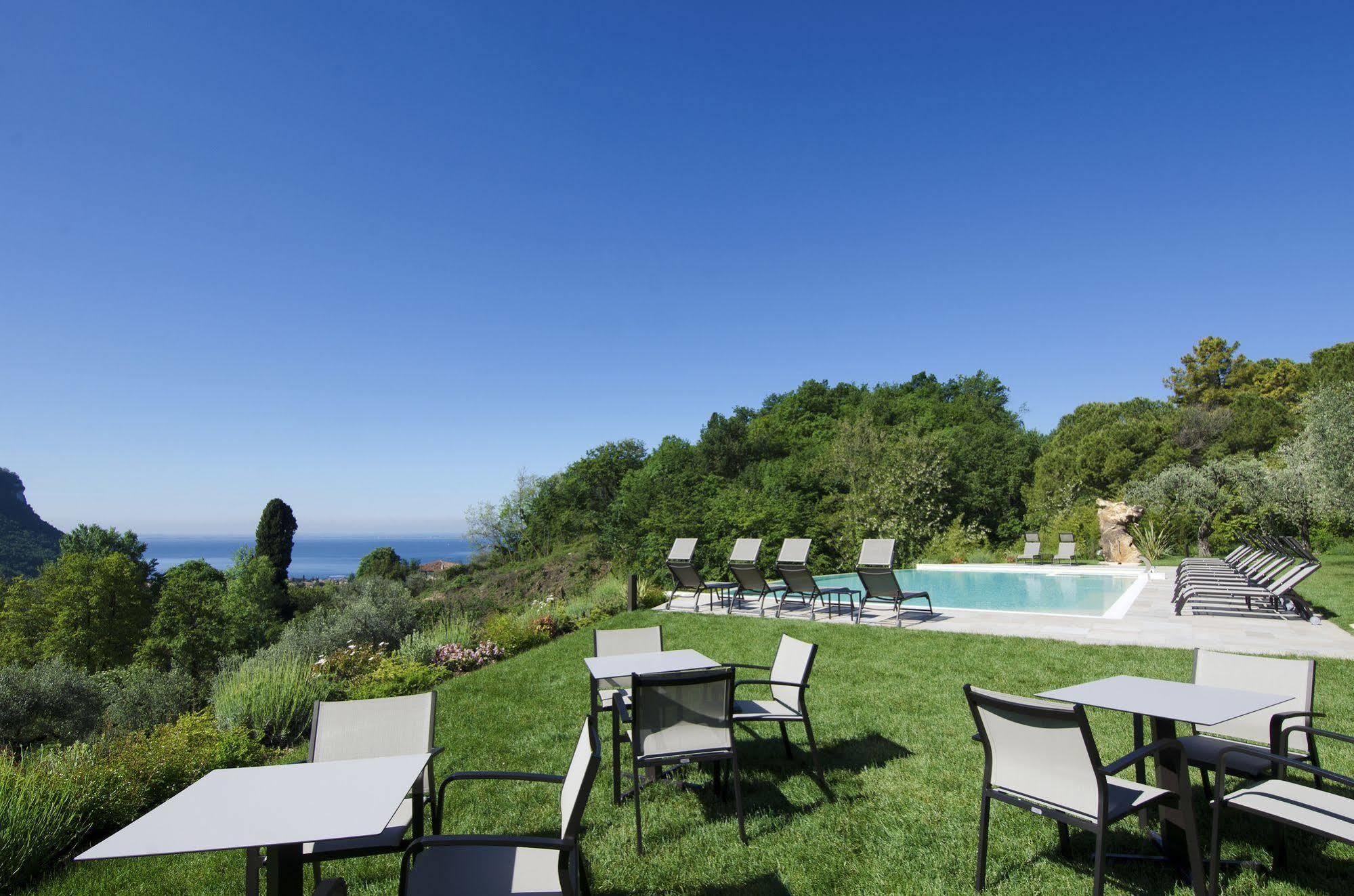 Ca' Barbini Resort Garda  Exterior foto